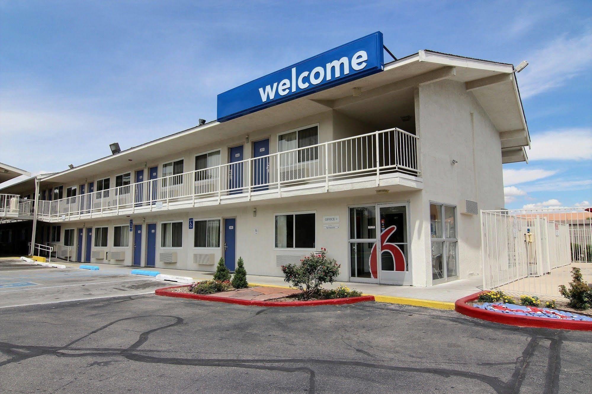 Motel 6-Albuquerque, Nm - Midtown Esterno foto