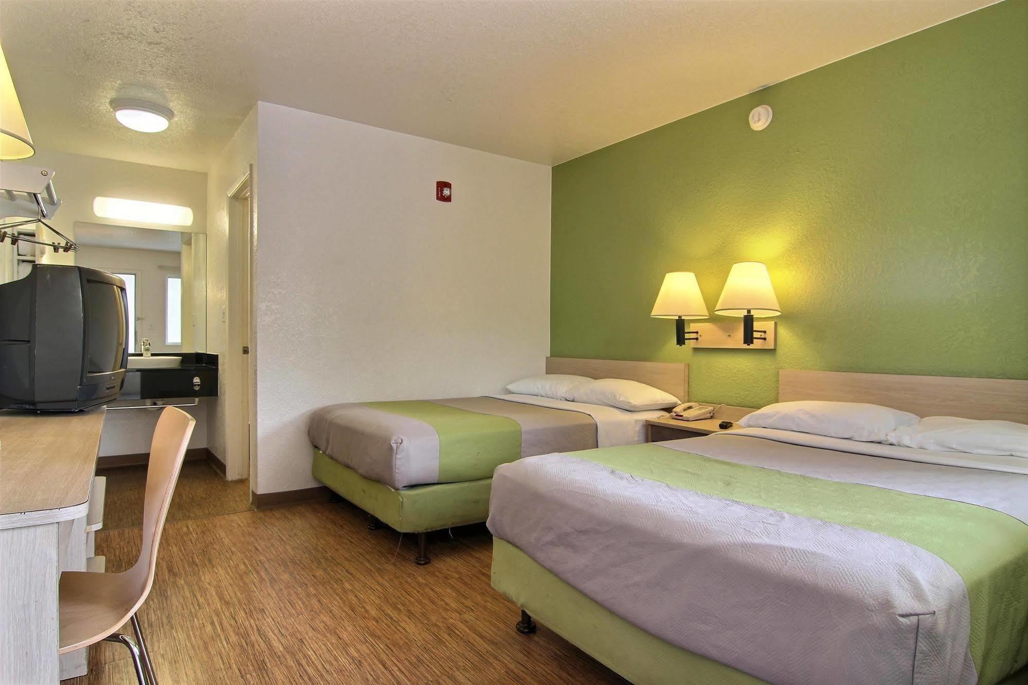Motel 6-Albuquerque, Nm - Midtown Esterno foto