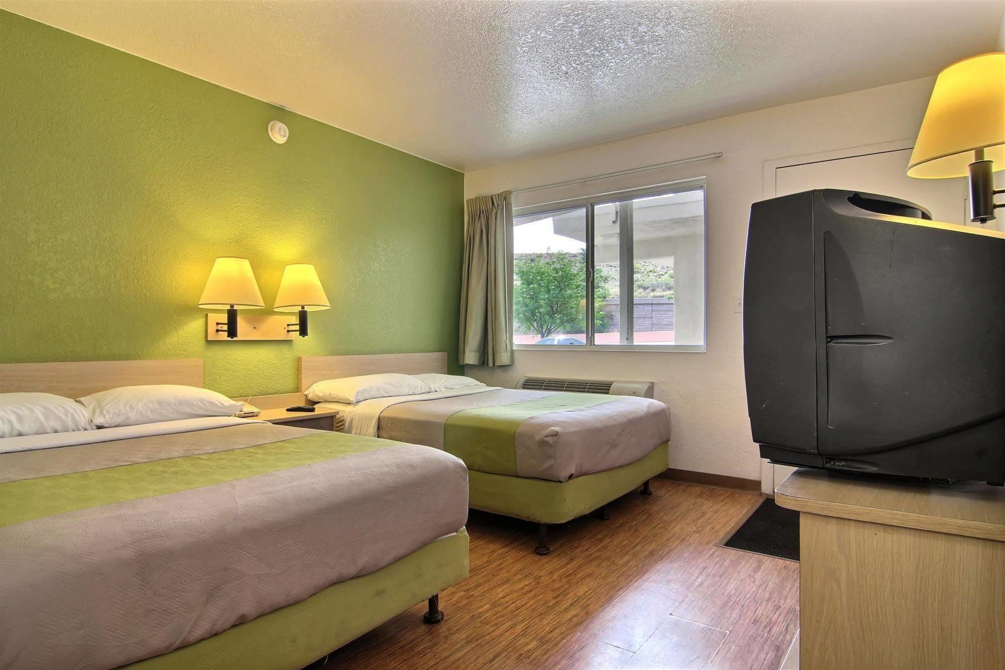 Motel 6-Albuquerque, Nm - Midtown Esterno foto